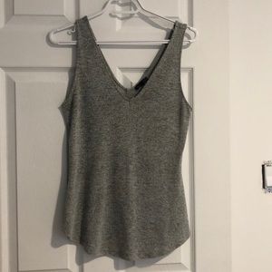 Super soft tank top🌺